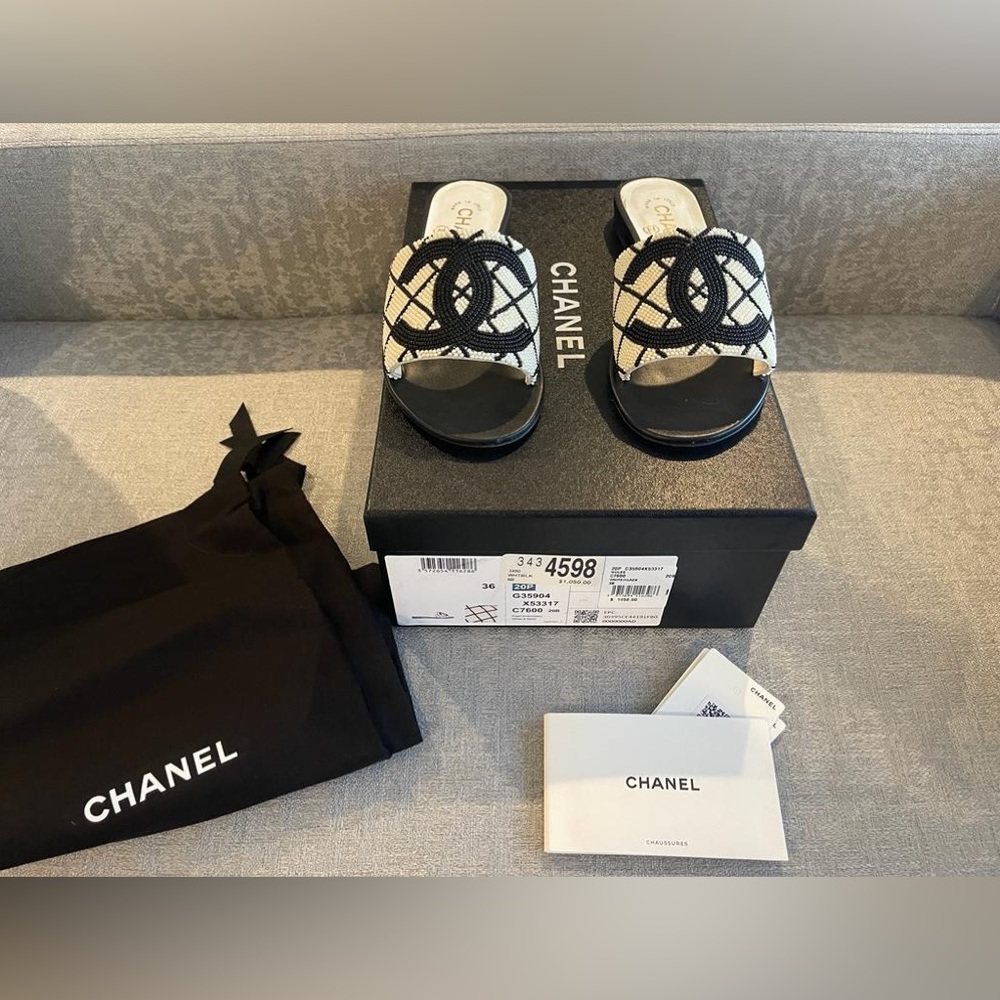 Chanel sandals pearl embroidery white and black
